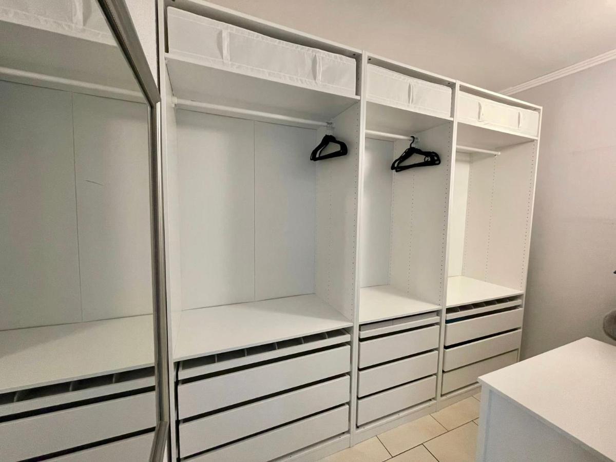 Easystay#4 Home Cinema Ferienwohnung In Kliniknaehe Mit Balkon, Boxspringbett & Netflix Bad Oeynhausen Eksteriør billede